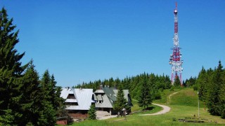 Schronisko i wieża przekaźnikowa na Przechybie Przehyba